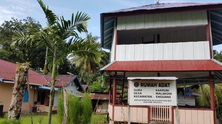 Rumah adat